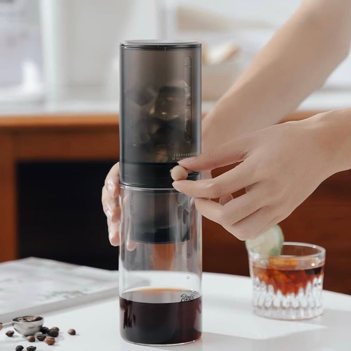 COLD BREW COFFEE MAKER DRIPER